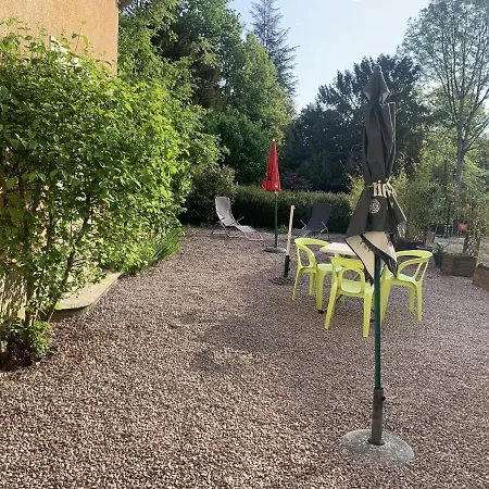 Lägenhet Confortable Proche Des Thermes Avec Lave-vaisselle Et Options De Location De Linge - Fr-1-541-9